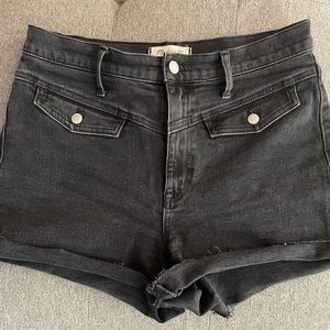EUC Madewell High Rise Vintage style black denim short. Size 28